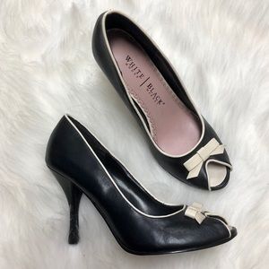 Beautiful WHBM Black Heels